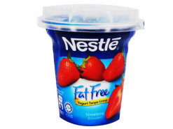 NESTLE YOGHURT STRAWBERRY 135GM