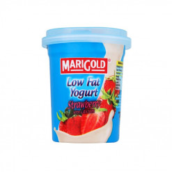 MARIGOLD YOGHURT LOW FAT 135GM-STRAWBERRY