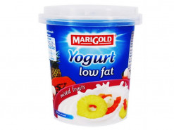 MARIGOLD YOGHURT LOW FAT YOGHURT FRUIT SALAD 135GM
