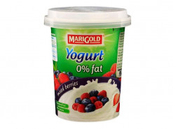 MARIGOLD O% FAT YOGHURT CREAM MIXED BERRIES 135GM